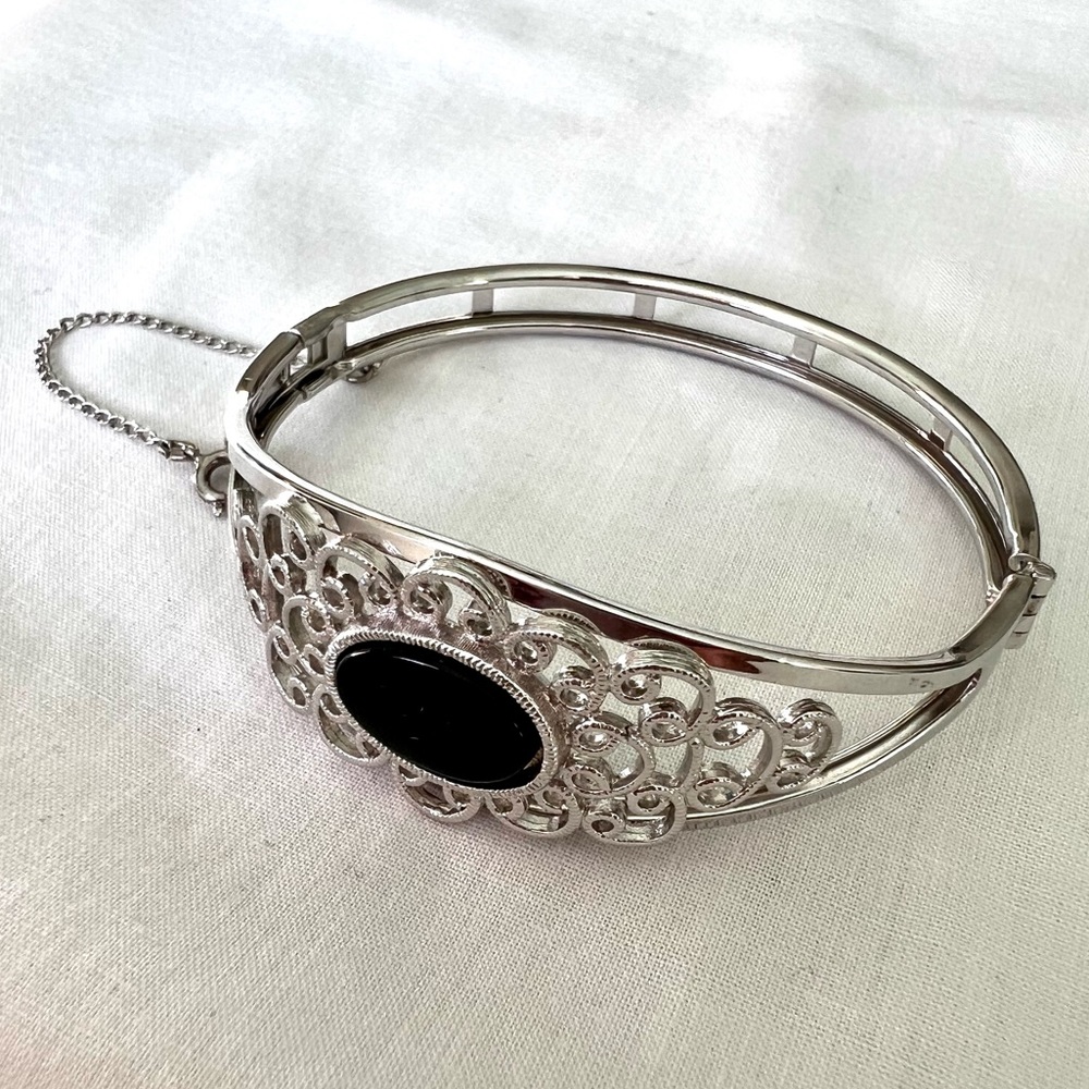 Sarah Coventry Vintage Filigree Bracelet Large Black Cabochon Safety Chain